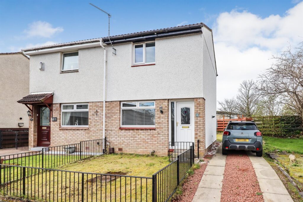 Hallside Crescent, Cambuslang, Glasgow