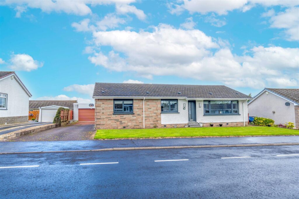 Limekilnburn Road, Quarter, Hamilton