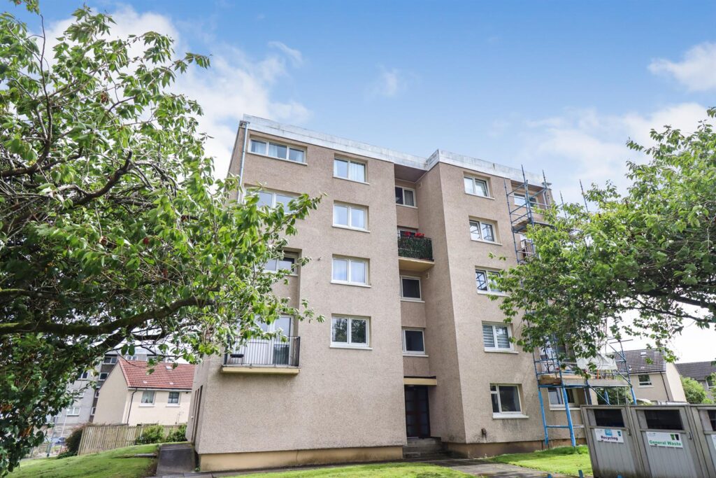 Tudhope Crescent, Alexandria