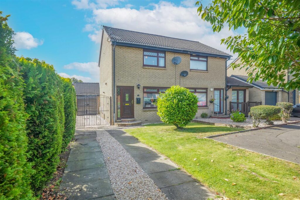 8, Nairn Quadrant, Coltness, Wishaw, North Lanarkshire