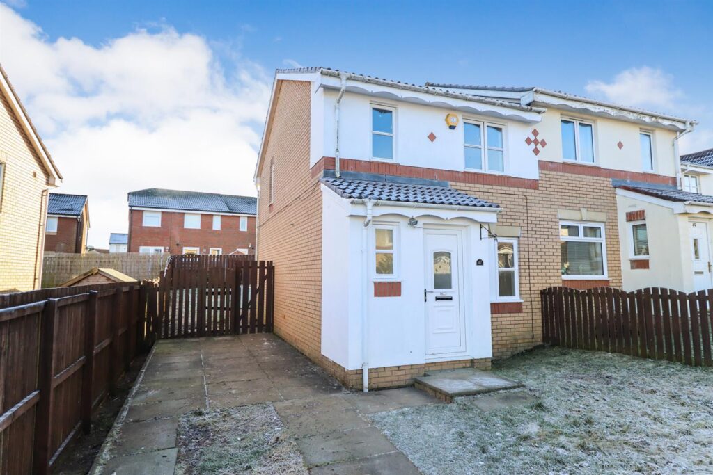 Murray Crescent, Newmains, Wishaw