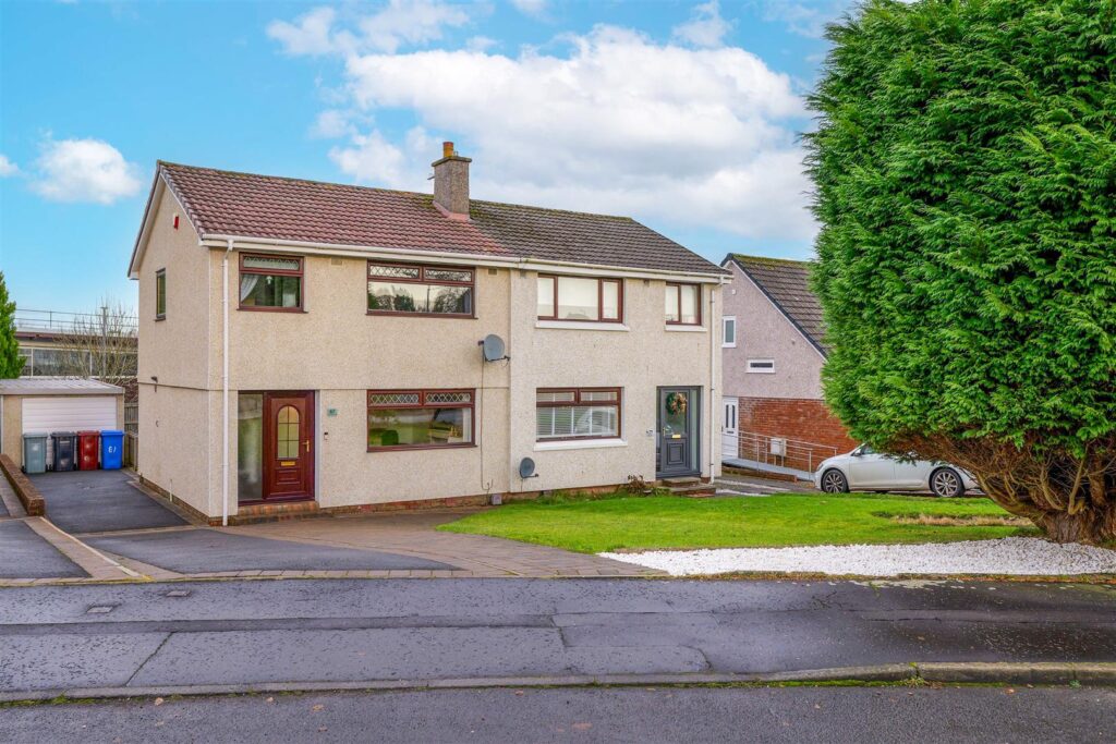 Loch Park Avenue, Carluke