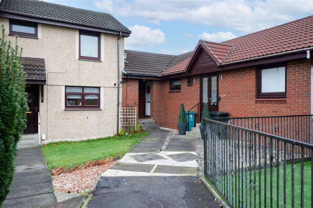 Malleable Gardens, Motherwell